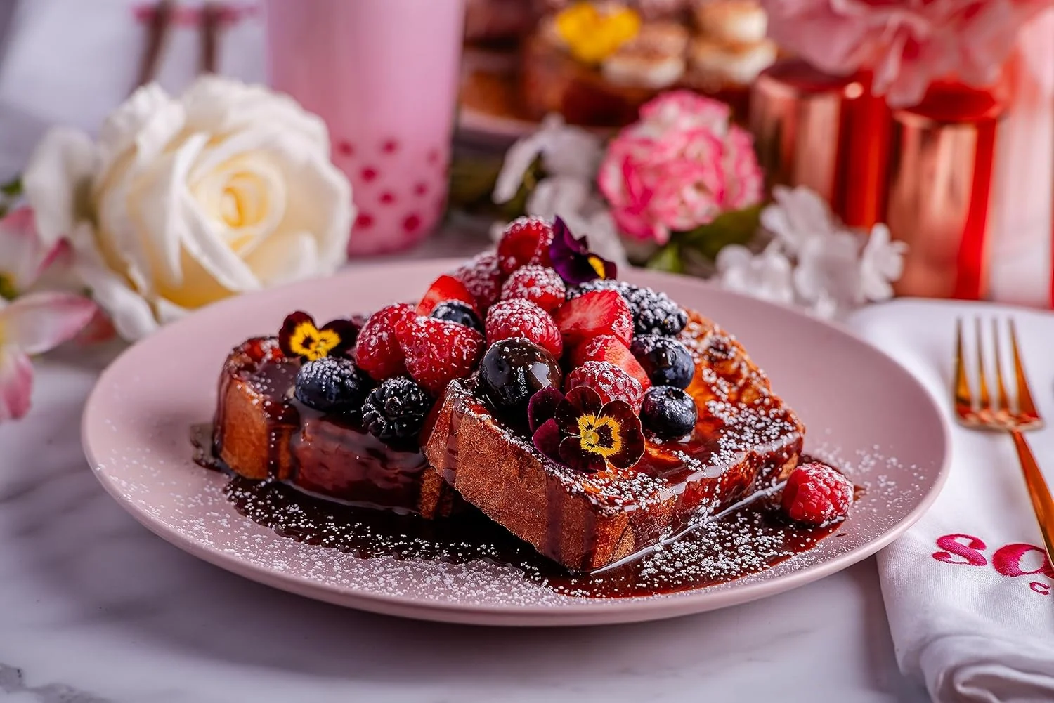 لنز زوم همه کاره Samyang AF 35-150mm F2.0-2.8 FE برای Sony E با قابلیت Par Focal، فوکوس خودکار فیلمبرداری سینمایی، زوم Dolly Shot، سوییچ سفارشی و محافظت در برابر آب و هوا