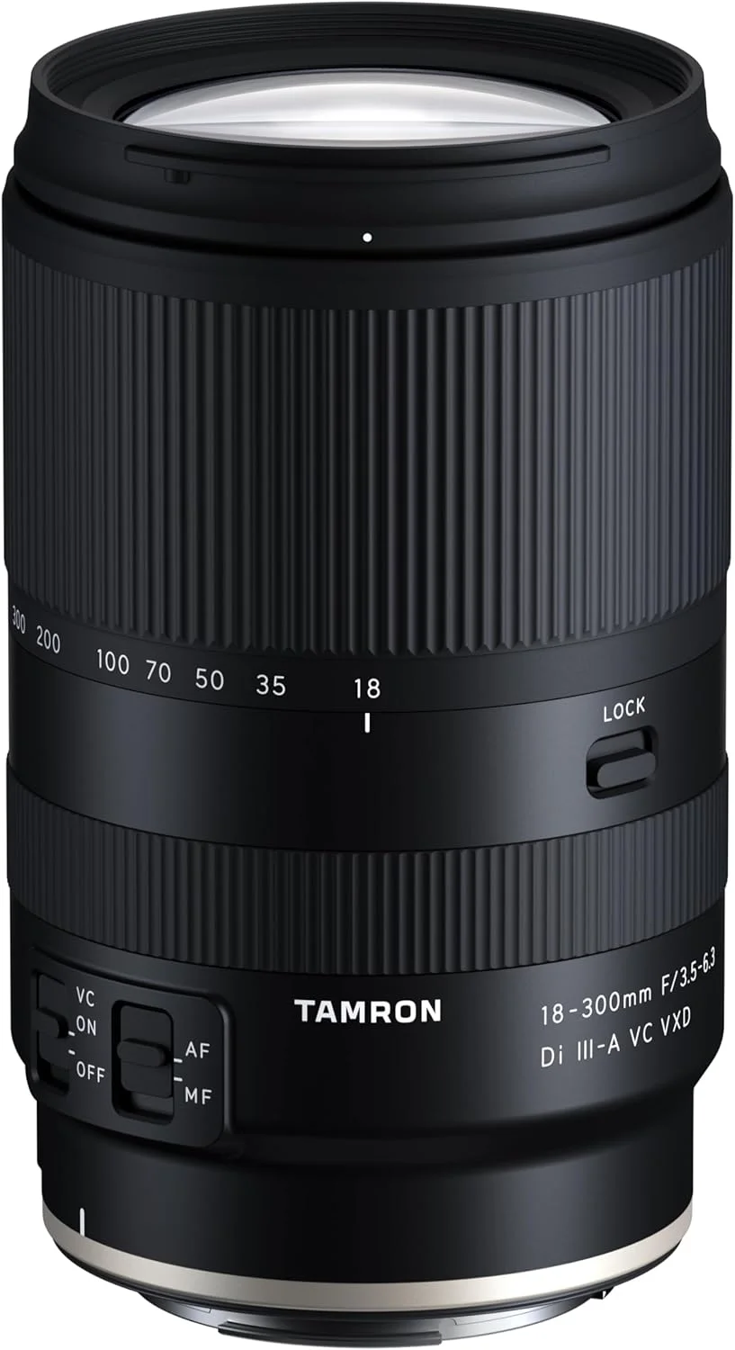 لنز زوم همه کاره Tamron 18-300mm F/3.5-6.3 Di III-A VC VXD برای دوربین های بدون آینه Canon R APS-C