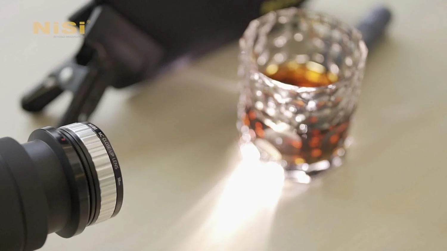 کیت لنز کلوزآپ NiSi NC 58mm به همراه آداپتورهای 49mm و 52mm