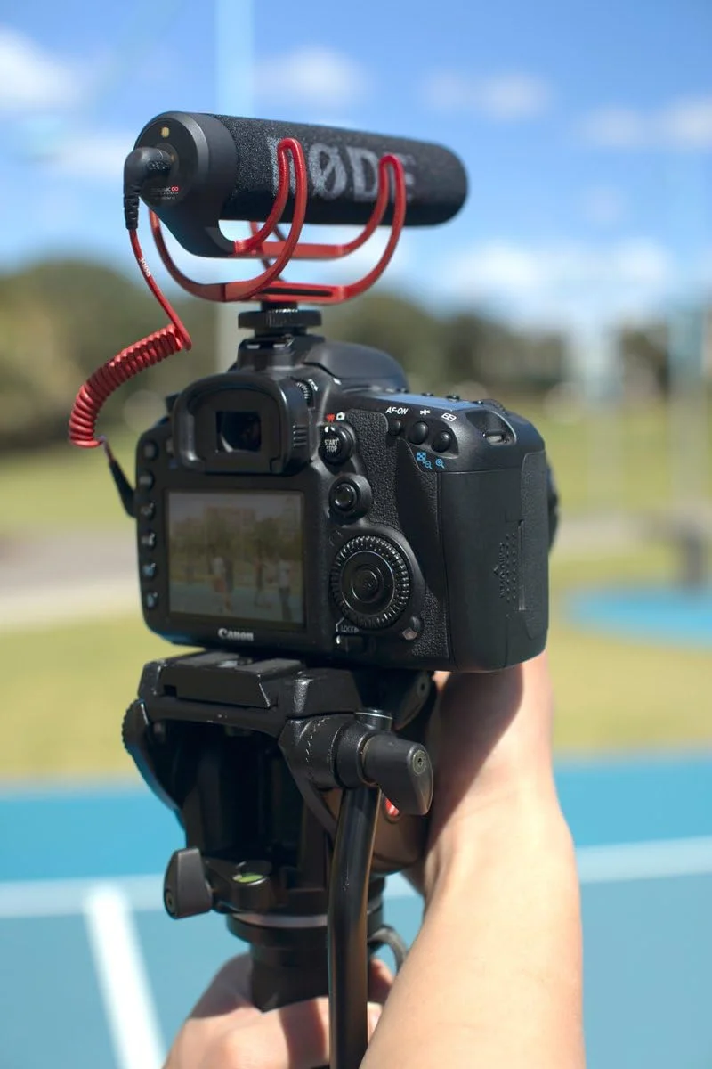 میکروفون دوربین سبک وزن Rode Videomic Go با لرزه گیر Rycote یکپارچه، چند رنگ میکروفون دوربین سبک وزن Rode Videomic Go با لرزه گیر Rycote یکپارچه، چند رنگ