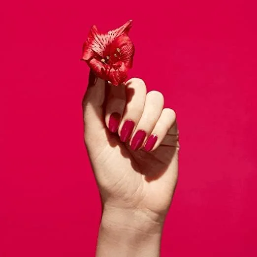 لاک ناخن او پی آی Nature Strong، ماندگاری 7 روزه، درخشش بالا، وگان با مواد طبیعی | رنگ شکوفه با منظره، قرمز، 15 میلی لیتر لاک ناخن او پی آی Nature Strong، ماندگاری 7 روزه، درخشش بالا، وگان با مواد طبیعی | رنگ شکوفه با منظره، قرمز، 15 میلی لیتر