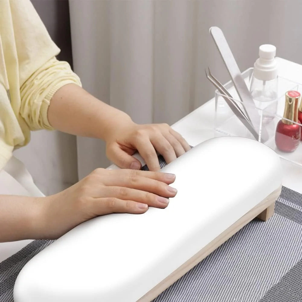 بالشتک زیر دستی مانیکور، تکیه‌گاه دست برای ناخن