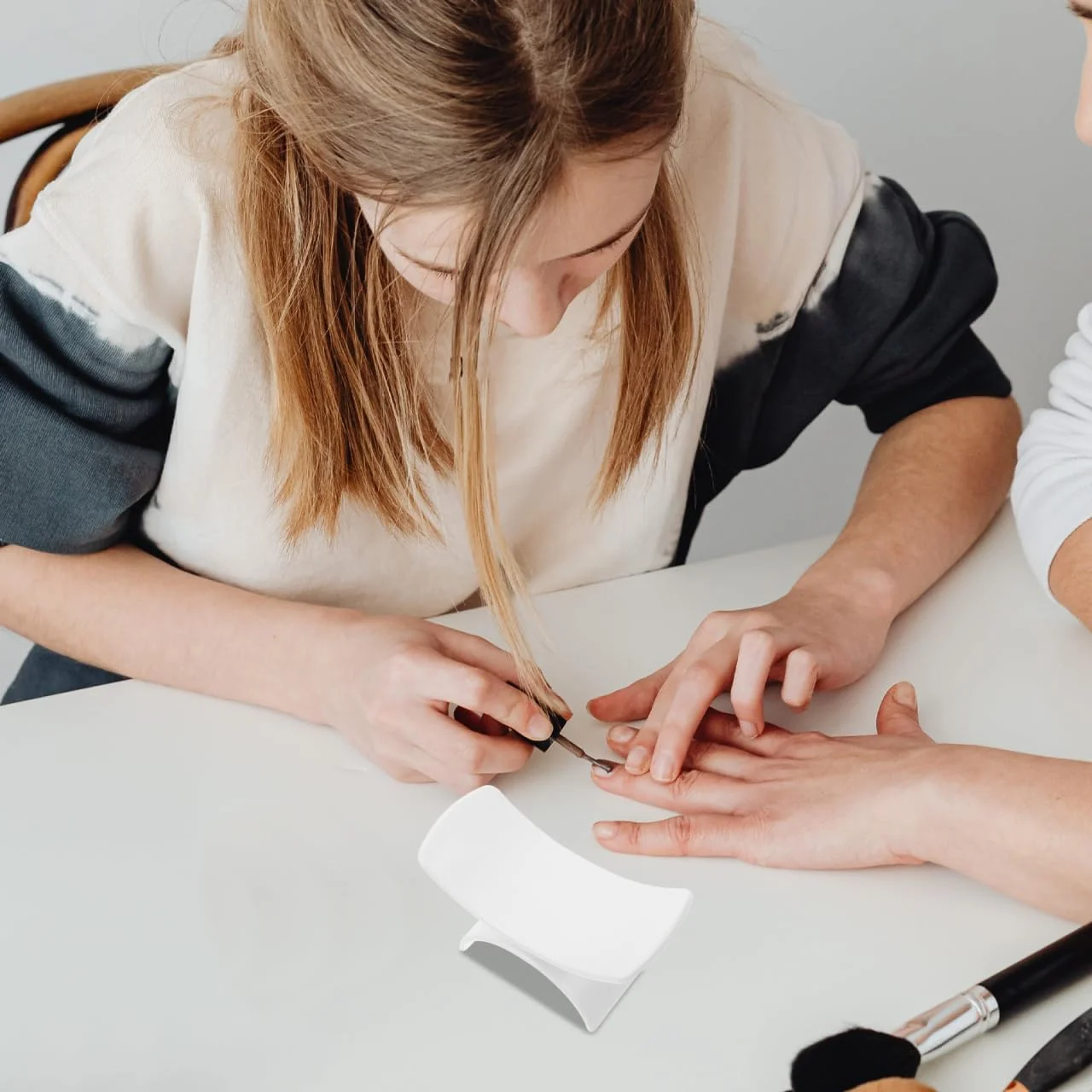 تکیه گاه دست ناخن FRCOLOR برای تکنسین های ناخن، بالشتک دستی مانیکور، بالشتک U شکل، میز ایستگاه ابزار مانیکور حرفه ای - سفید تکیه گاه دست ناخن FRCOLOR برای تکنسین های ناخن، بالشتک دستی مانیکور، بالشتک U شکل، میز ایستگاه ابزار مانیکور حرفه ای - سفید