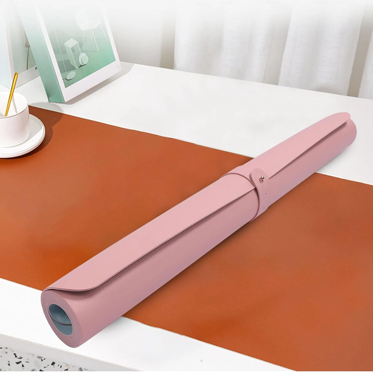 زیرانداز چرمی PU برای میز ناخن، زیرانداز ضد لغزش برای میز کار تکنسین ناخن، پد تاشو استراحت دست طراحی ناخن، زیرانداز میز مانیکور برای میز کامپیوتر منزل و سالن زیرانداز چرمی PU برای میز ناخن، زیرانداز ضد لغزش برای میز کار تکنسین ناخن، پد تاشو استراحت دست طراحی ناخن، زیرانداز میز مانیکور برای میز کامپیوتر منزل و سالن