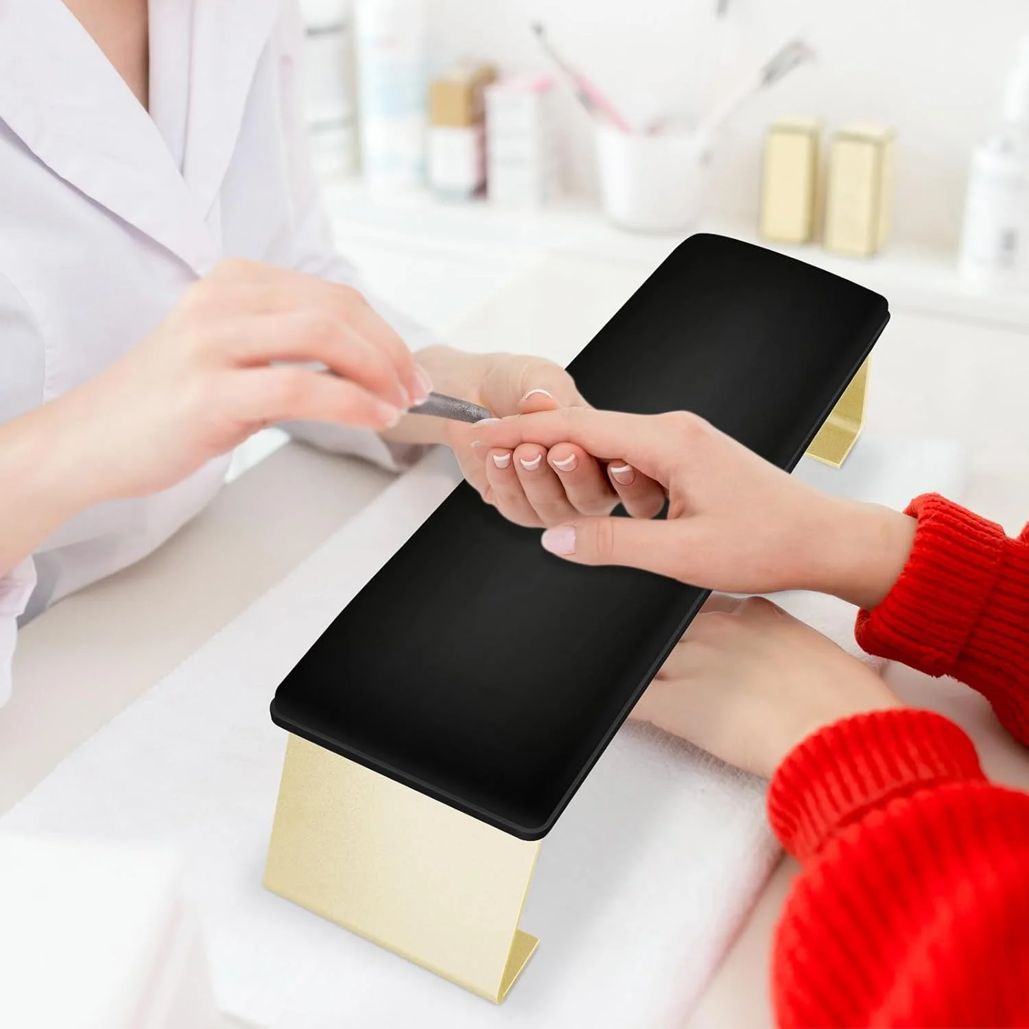 تکیه گاه بازوی پاک شدنی برای تکنسین های ناخن، تکیه گاه لوکس بازو مشکی برای مانیکور با پایه های آلیاژ آلومینیوم ضد لغزش، چرم فناوری قابل تمیز کردن تکیه گاه بازوی پاک شدنی برای تکنسین های ناخن، تکیه گاه لوکس بازو مشکی برای مانیکور با پایه های آلیاژ آلومینیوم ضد لغزش، چرم فناوری قابل تمیز کردن