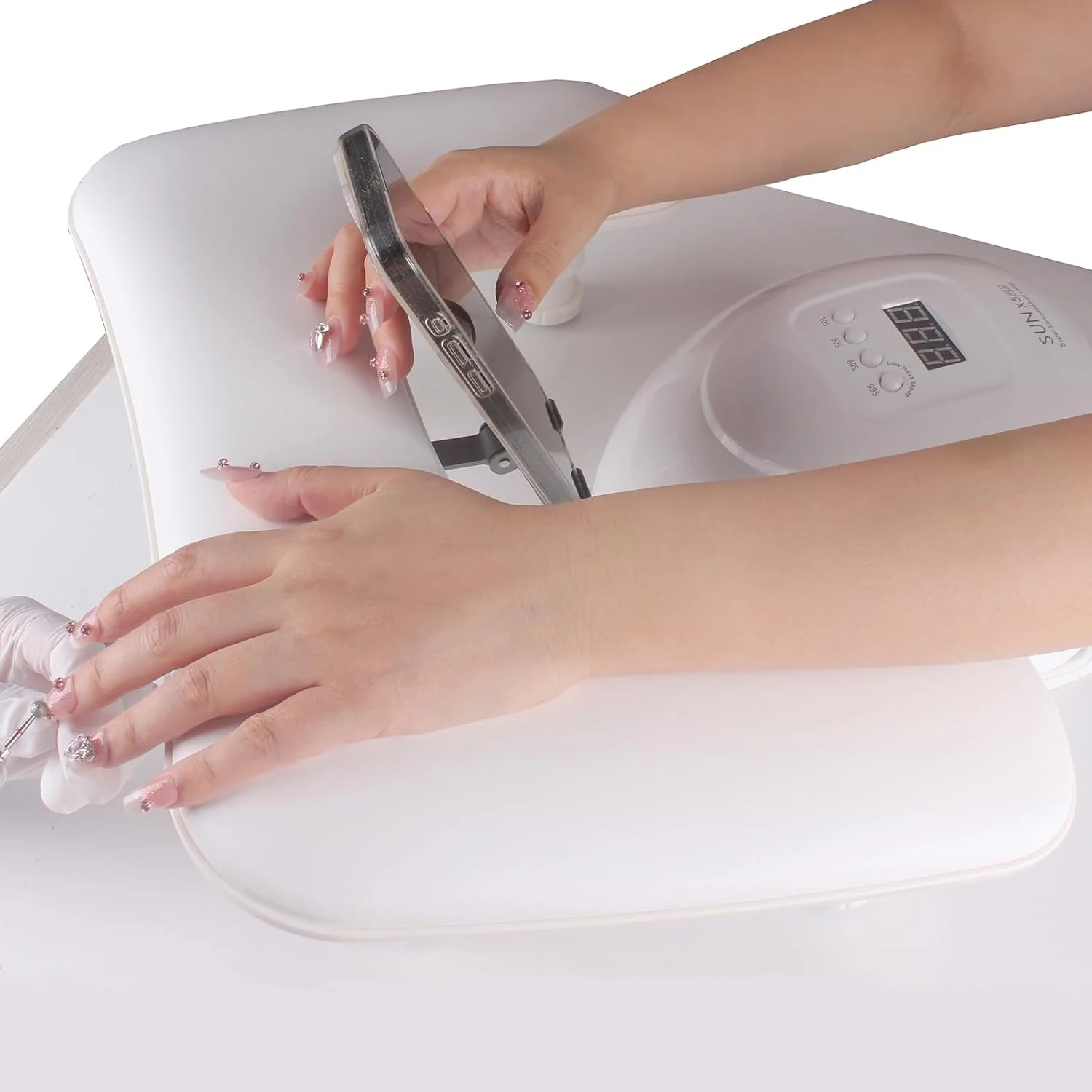 تکیه گاه دست مانیکور با نگهدارنده چرخان تلفن برای تکنسین های ناخن، تکیه گاه دست ناخن قابل تنظیم U شکل چرم PU (سفید) تکیه گاه دست مانیکور با نگهدارنده چرخان تلفن برای تکنسین های ناخن، تکیه گاه دست ناخن قابل تنظیم U شکل چرم PU (سفید)