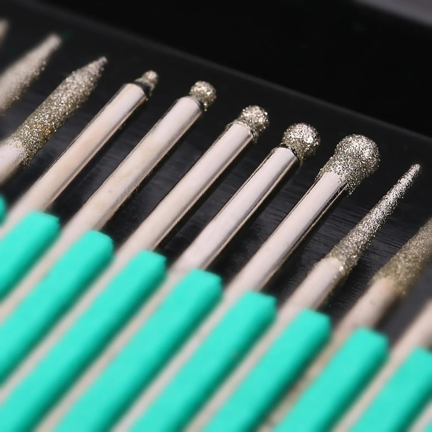 مجموعه ۳۰ عددی سر سوهان ناخن Labymos به همراه ۱۳ عدد سر سوهان پشمی، میله ۳/۳۲ اینچی، مناسب برای دستگاه های مانیکور، سنگ سنباده برای از بین بردن پوست مرده، ابزار پولیش ناخن برای سالن های آرایشی مجموعه ۳۰ عددی سر سوهان ناخن Labymos به همراه ۱۳ عدد سر سوهان پشمی، میله ۳/۳۲ اینچی، مناسب برای دستگاه های مانیکور، سنگ سنباده برای از بین بردن پوست مرده، ابزار پولیش ناخن برای سالن های آرایشی