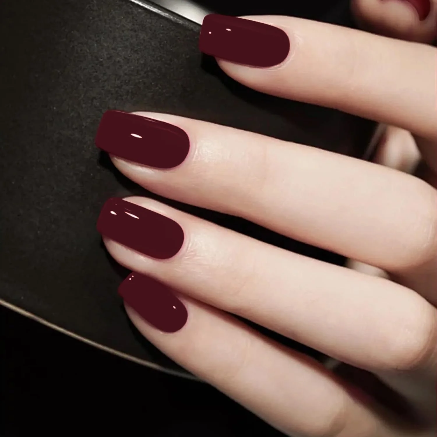 24 عدد ناخن مصنوعی کوتاه مربعی، نوک ناخن مصنوعی با چسب، قابل جابجایی، مناسب کریسمس، هالووین، زنان و دختران (شرابی) 24 عدد ناخن مصنوعی کوتاه مربعی، نوک ناخن مصنوعی با چسب، قابل جابجایی، مناسب کریسمس، هالووین، زنان و دختران (شرابی)