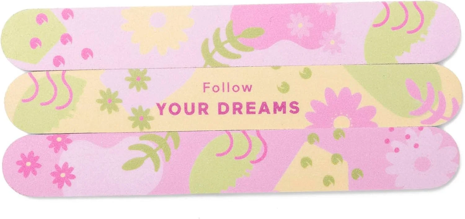 ست سوهان ناخن لوکس صورتی Cait & Co، بسته 3 عددی با پیام «دنبال رویاهایت برو» - شکل دهی و صاف کردن ملایم و موثر ناخن - طراحی شیک گلدار ست سوهان ناخن لوکس صورتی Cait & Co، بسته 3 عددی با پیام «دنبال رویاهایت برو» - شکل دهی و صاف کردن ملایم و موثر ناخن - طراحی شیک گلدار