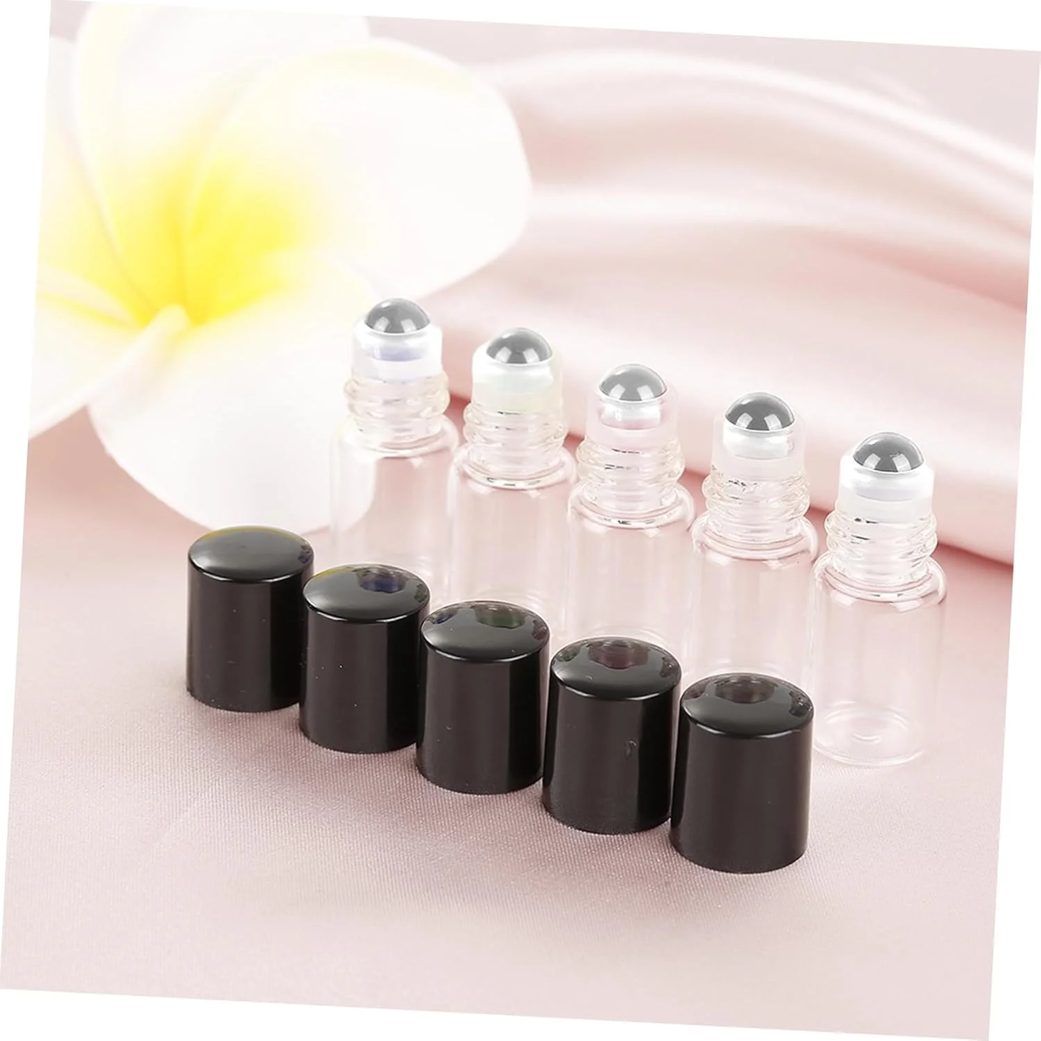 PATKAW 25 عدد بطری رولی کوچک، ظروف روغن ضروری شیشه ای شفاف با توپک های رولی برای سفر، عطرهای DIY و روغن های ضروری PATKAW 25 عدد بطری رولی کوچک، ظروف روغن ضروری شیشه ای شفاف با توپک های رولی برای سفر، عطرهای DIY و روغن های ضروری