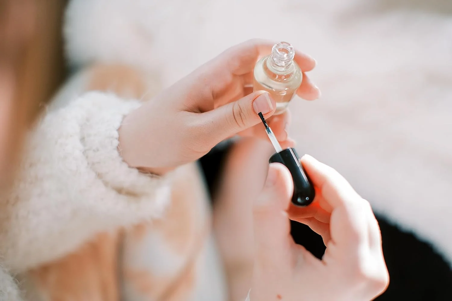 روغن کوتیکول ناخن نیل مجیک، اسانس تایلندی، ارگانیک، کمک به رفع پوستهپوسته شدن ناخنها، کاهش ترک خوردن کوتیکولها، 15 میلی لیتر روغن کوتیکول ناخن نیل مجیک، اسانس تایلندی، ارگانیک، کمک به رفع پوستهپوسته شدن ناخنها، کاهش ترک خوردن کوتیکولها، 15 میلی لیتر