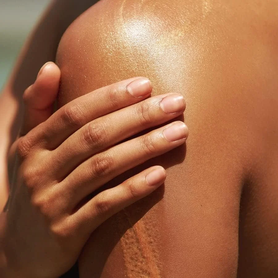 روغن طلایی للیشس - روغن زیبایی مارولا، ماکادمیا و نارگیل درخشان، روغن درخشش و براق کننده بدن با میکای طبیعی (118 میلی لیتر) روغن طلایی للیشس - روغن زیبایی مارولا، ماکادمیا و نارگیل درخشان، روغن درخشش و براق کننده بدن با میکای طبیعی (118 میلی لیتر)