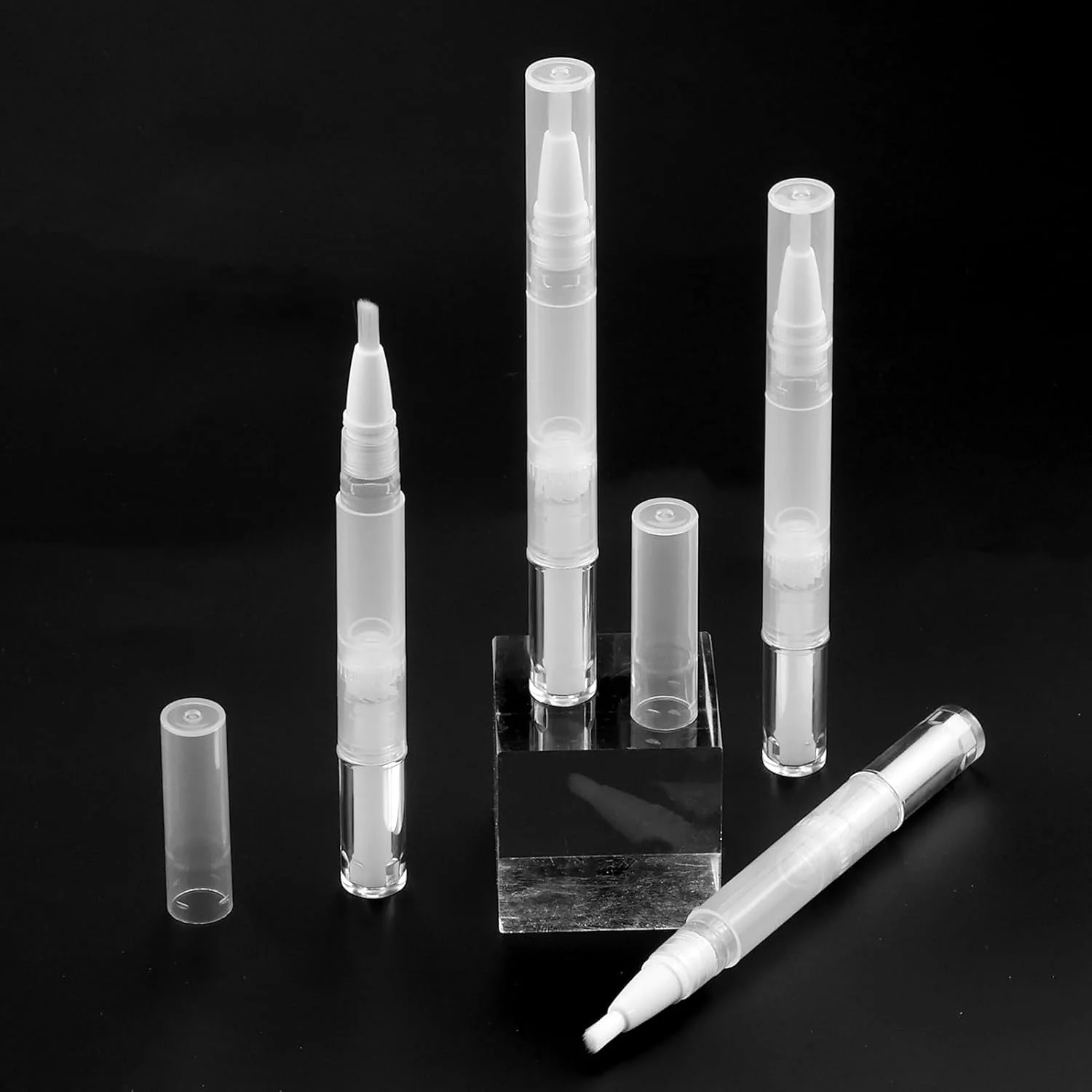 ۲۰ عدد قلم پیچی شفاف، قلم روغن ناخن ۳ میلی لیتری با نوک برس، اپلیکاتور ظرف آرایشی روغن کوتیکول خالی برای براق کننده لب قابل شارژ، لاک ناخن، مایع رشد مژه و غیره ۲۰ عدد قلم پیچی شفاف، قلم روغن ناخن ۳ میلی لیتری با نوک برس، اپلیکاتور ظرف آرایشی روغن کوتیکول خالی برای براق کننده لب قابل شارژ، لاک ناخن، مایع رشد مژه و غیره