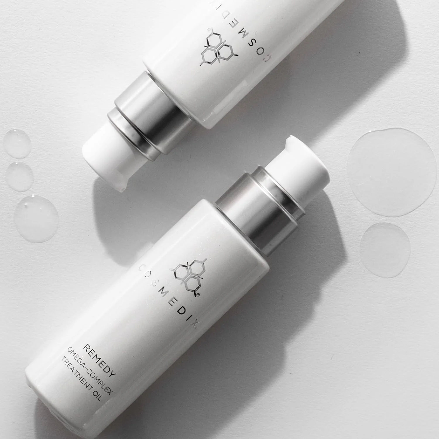 روغن درمانی امگا کمپلکس Cosmedix Remedy برای صورت، ناخن ها، کوتیکول ها و مو - دوز روزانه آبرسانی - محافظت و تغذیه پوست - 30 میلی لیتر