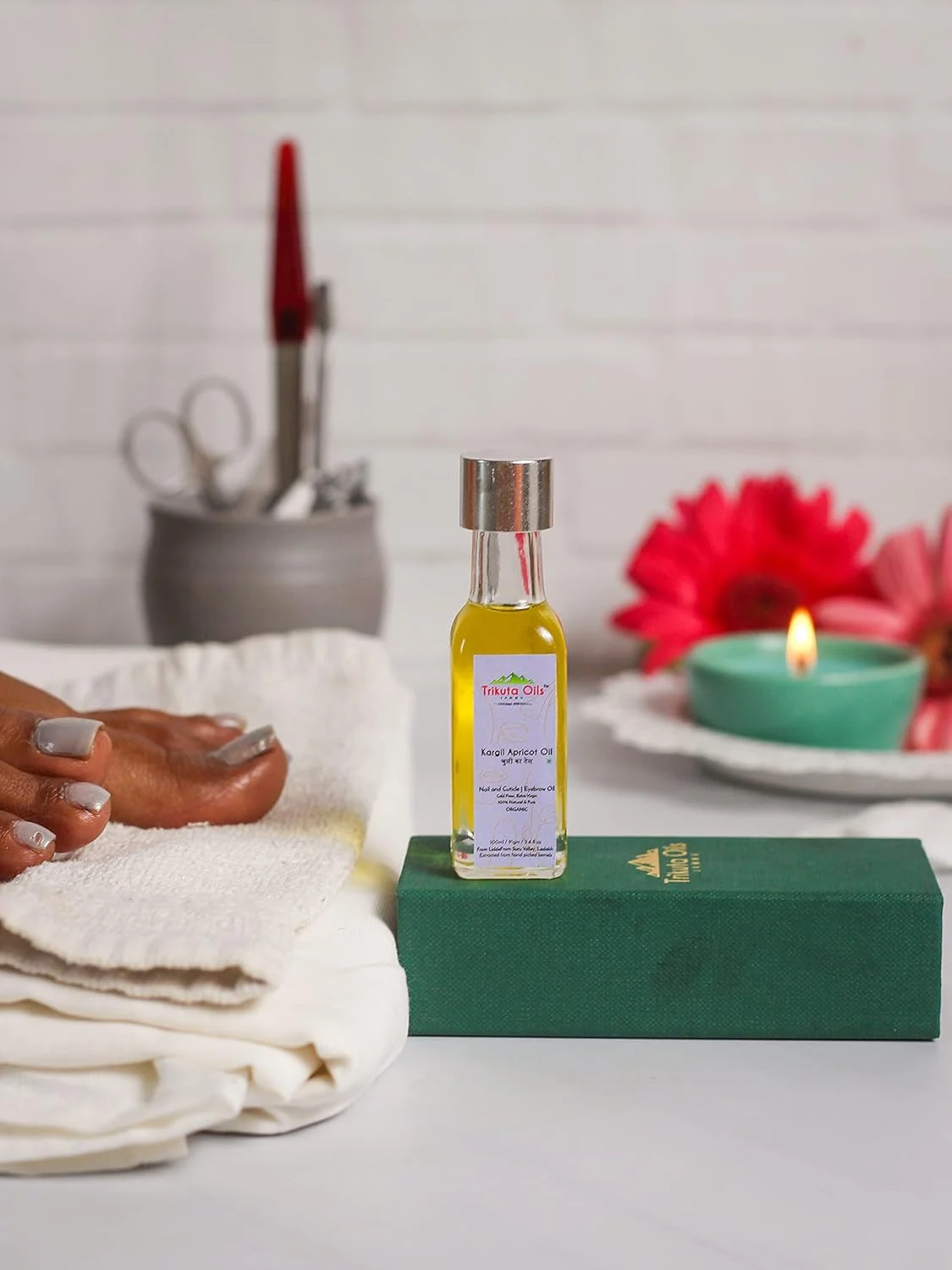 روغن زردآلوی کارگیل تری کوتا اویلز جامو - تقویت کننده ناخن ها و کمک به رشد آنها - تغذیه کننده کوتیکول های خشک و ترک خورده - 20 میلی لیتر