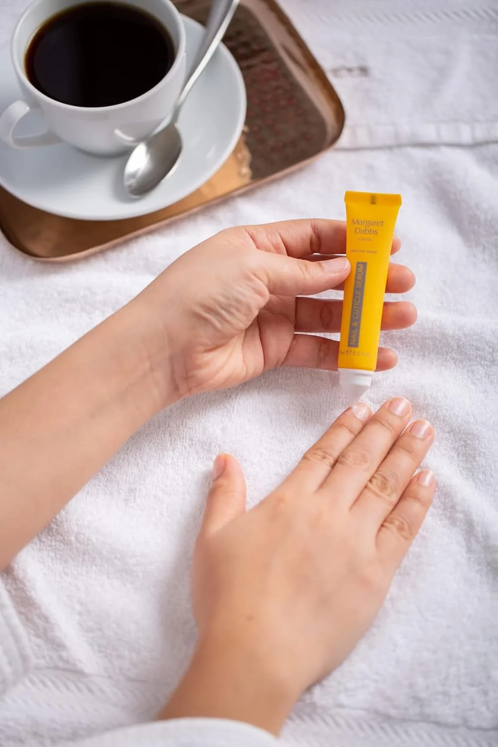 قلم سرم مغذی ناخن و کوتیکول جدید مارگارت دبز