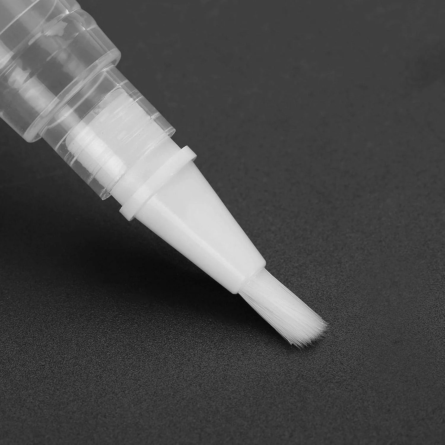 ۱۰ عدد قلم روغن کوتیکول خالی ۵ میلی لیتری، قلم پیچشی آرایشی شفاف قابل پر کردن مجدد، ظرف روغن لاک ناخن با نوک برس برای براق کننده لب، مایع رشد مژه، روغن مغذی