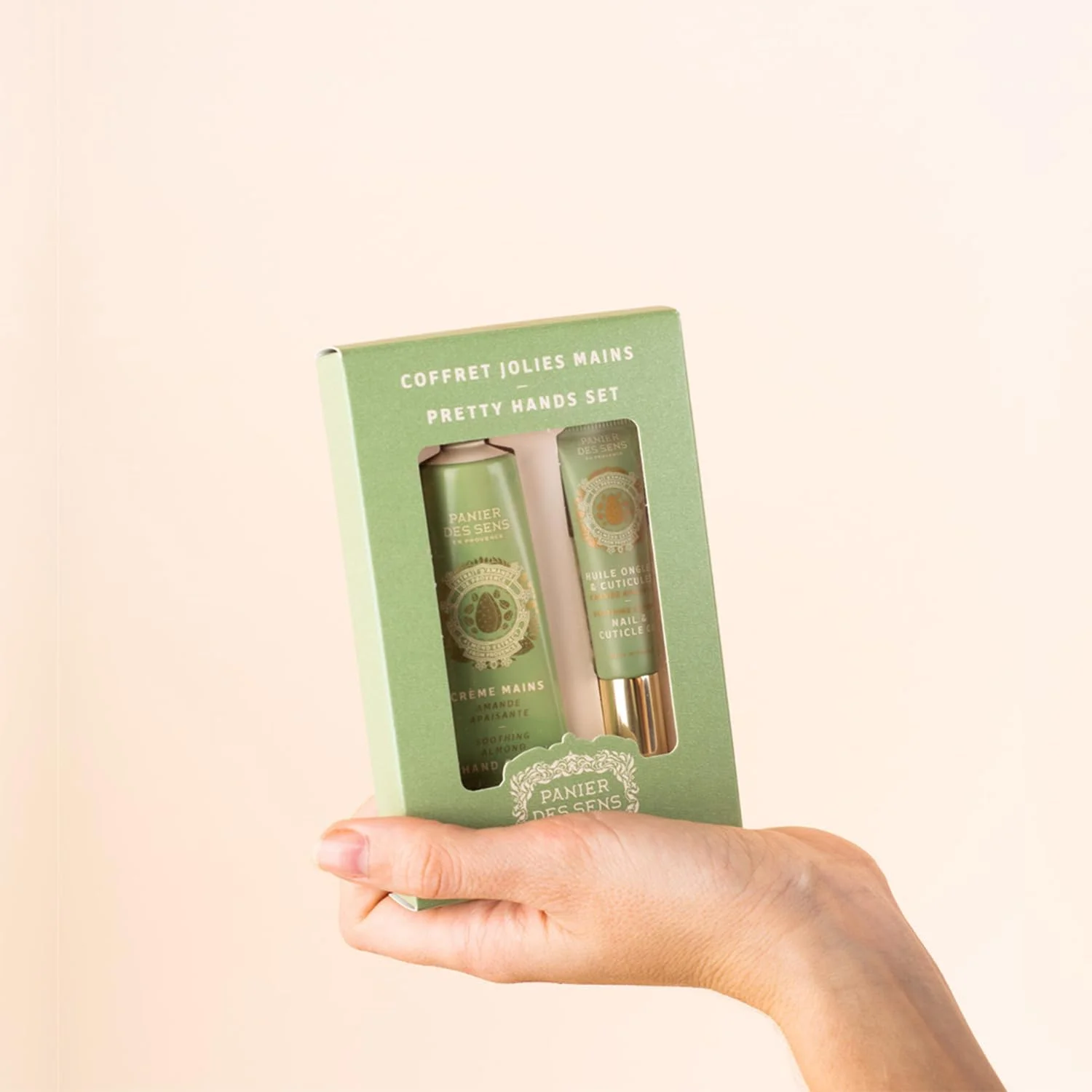 مجموعه دست های زیبا Panier des Sens - کرم دست کوچک بادام + روغن ناخن و کوتیکول - 97% طبیعی، شی باتر و بادام شیرین - ست هدیه مسافرتی برای دست های خشک و ترک خورده - مراقبت از پوست فرانسوی هدیه تعطیلات