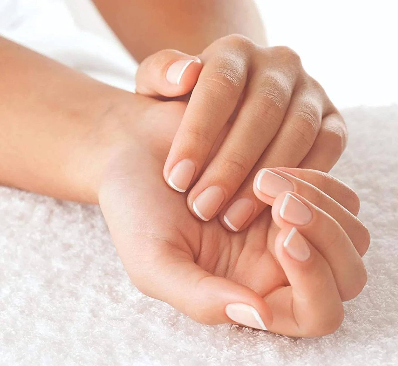 روغن کوتیکول ناخن برانسون 75 میلی لیتر، روغن کوتیکول ناخن اسطوخودوس، حاوی ویتامین B و E، مرطوب کننده پوست کوتیکول و ناخن، تقویت کننده ناخن ها، جلوگیری از ریش ریش شدن و ترک خوردگی روغن کوتیکول ناخن برانسون 75 میلی لیتر، روغن کوتیکول ناخن اسطوخودوس، حاوی ویتامین B و E، مرطوب کننده پوست کوتیکول و ناخن، تقویت کننده ناخن ها، جلوگیری از ریش ریش شدن و ترک خوردگی