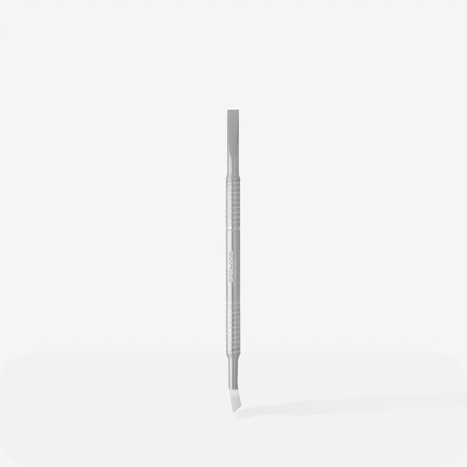 استالکس - عقب زن کوتیکول بیوتی اند کر ۴۰ مدل ۱ (عقب زن مستطیلی و تیغه) استالکس - عقب زن کوتیکول بیوتی اند کر ۴۰ مدل ۱ (عقب زن مستطیلی و تیغه)