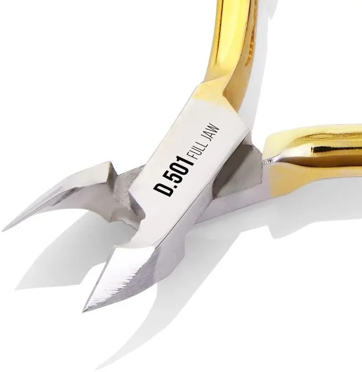 انبر کوتیکول حرفه ای Nghia مدل C-118 (جایگزین D-501) با روکش طلایی، ابزار مانیکور و پیرایش کوتیکول با فنر دوبل – ابزار عالی برای مراقبت از ناخن در خانه/اسپا/سالن اوسیمیهوم (1 عدد) انبر کوتیکول حرفه ای Nghia مدل C-118 (جایگزین D-501) با روکش طلایی، ابزار مانیکور و پیرایش کوتیکول با فنر دوبل – ابزار عالی برای مراقبت از ناخن در خانه/اسپا/سالن اوسیمیهوم (1 عدد)