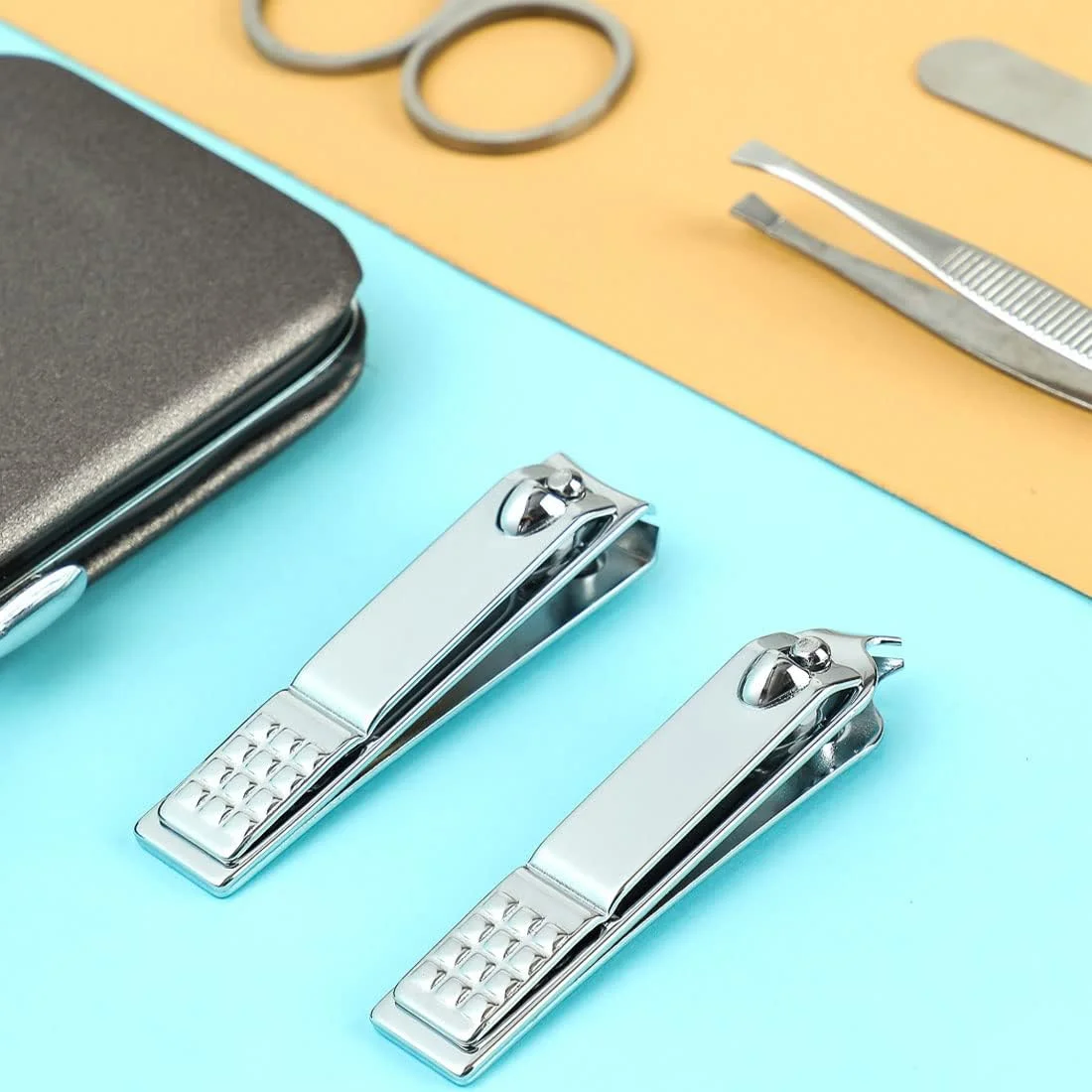 ست مانیکور مسافرتی مینی‌سو، ست 6 در 1 مانیکور پدیکور شامل ناخن‌گیر، گوش پاک کن، موچین و ابزار پدیکور