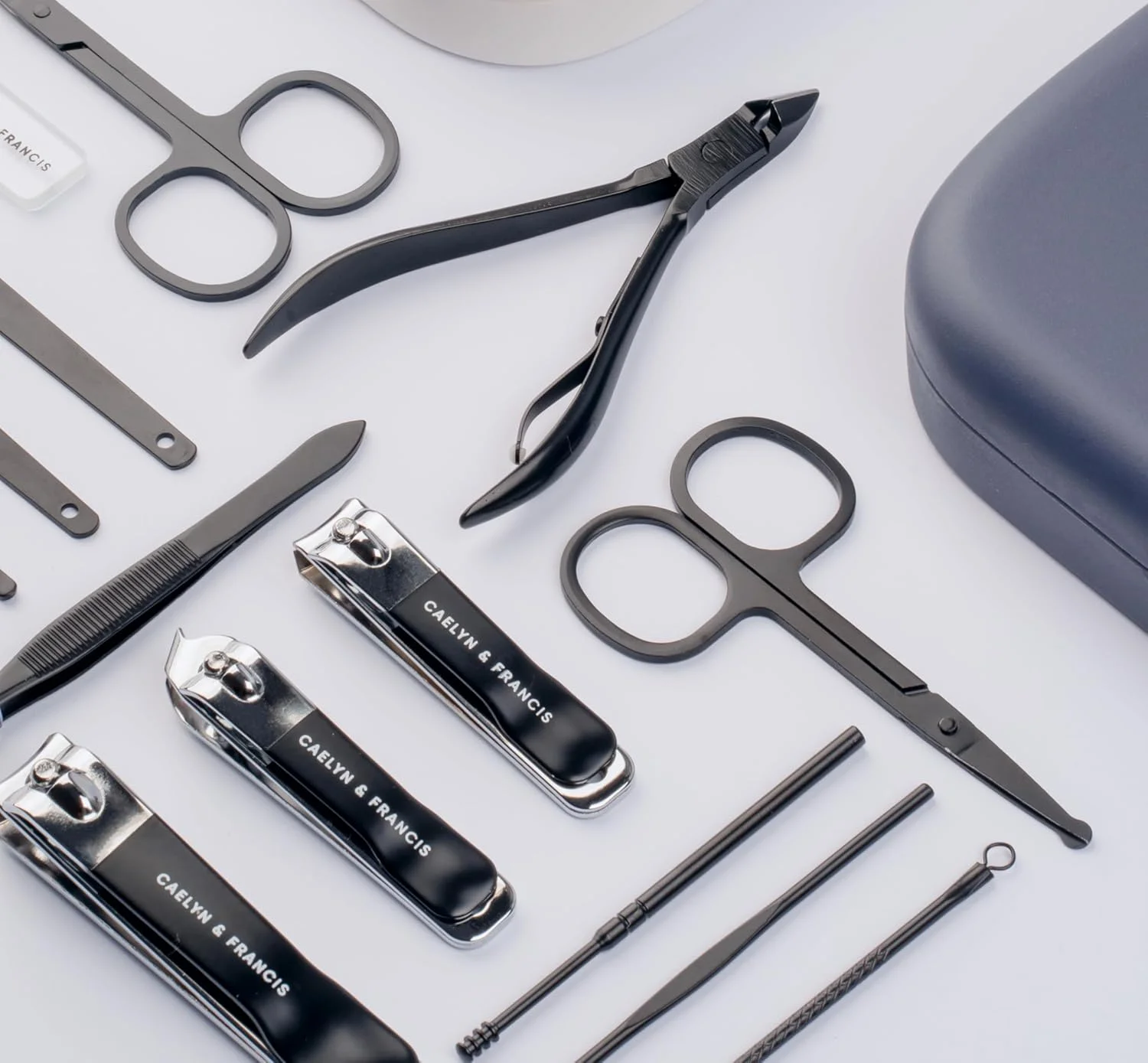 ست مانیکور 18 تکه CAELYN & FRANCIS - ست مانیکور زنانه - ست ناخن گیر مردانه - هدیه برای همسر، دوست دختر و والدین (آبی رویال) ست مانیکور 18 تکه CAELYN & FRANCIS - ست مانیکور زنانه - ست ناخن گیر مردانه - هدیه برای همسر، دوست دختر و والدین (آبی رویال)