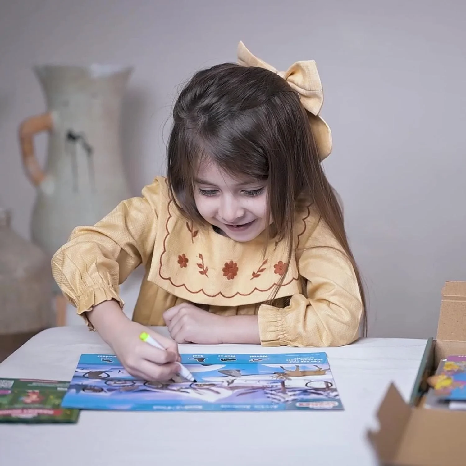 جعبه سرگرمی هوشمند مونته سوری برای پسران و دختران 3، 4 و 5 ساله | کیت فعالیت آموزشی پیش دبستانی 7 در 1 برای کودکان نوپا 3-6 ساله | هدیه تولد برای کودکان | اسباب بازی آموزشی واژگان، مهارت های حرکتی ظریف