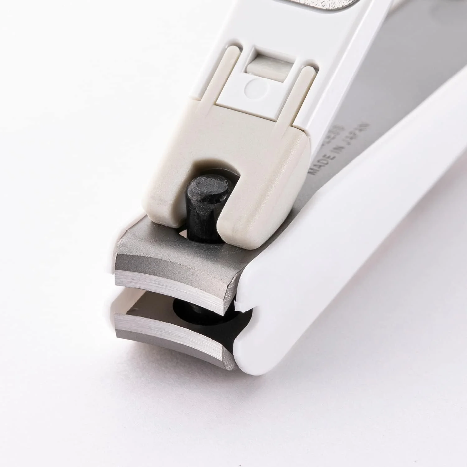 ناخن گیر کای KF1000 119 001S (تیغه منحنی) مناسب برای دست و پا ناخن گیر کای KF1000 119 001S (تیغه منحنی) مناسب برای دست و پا