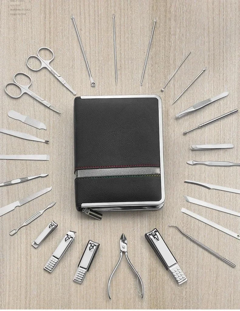 ست مانیکور ۲۶ تکه ممتاز در کیف چرمی مشکی ست مانیکور ۲۶ تکه ممتاز در کیف چرمی مشکی