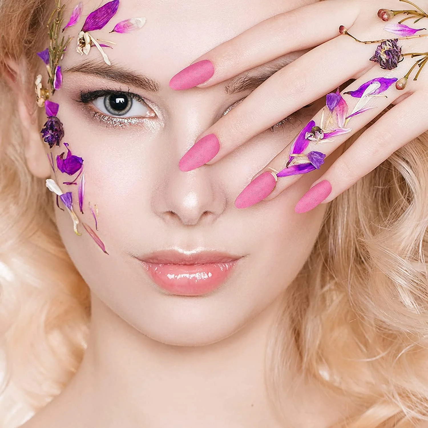 سایوسی 16 ورق برچسب ناخن اکلیلی، استیکر لاک ناخن خودچسب، نوارهای طراحی ناخن با رنگ های یکدست به همراه 2 عدد سوهان ناخن برای طراحی و دیزاین ناخن در خانه سایوسی 16 ورق برچسب ناخن اکلیلی، استیکر لاک ناخن خودچسب، نوارهای طراحی ناخن با رنگ های یکدست به همراه 2 عدد سوهان ناخن برای طراحی و دیزاین ناخن در خانه