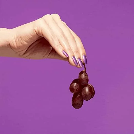 لاک ناخن OPI Nature Strong، ماندگاری 7 روزه، درخشش بالا، وگان با مواد طبیعی | رنگ انگوری، بنفش، 15 میلی لیتر لاک ناخن OPI Nature Strong، ماندگاری 7 روزه، درخشش بالا، وگان با مواد طبیعی | رنگ انگوری، بنفش، 15 میلی لیتر