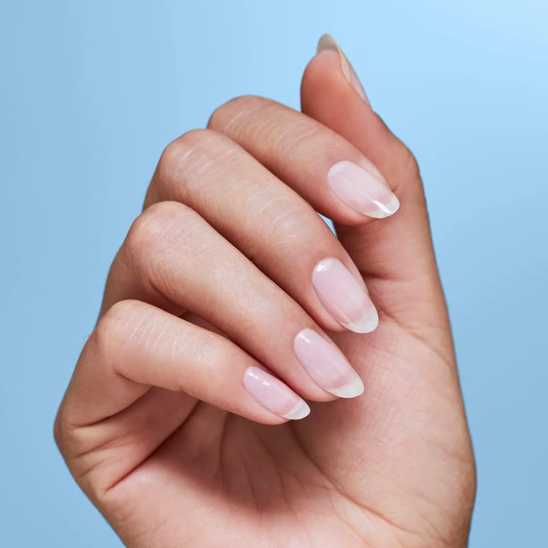 OPI شروع تا پایان، فرمول وگان، ویتامین A و E، درمان 3 در 1، لایه پایه، لایه رویی، تقویت کننده ناخن، درخشش طولانی مدت، 7 روز ماندگاری به عنوان لایه رویی، شفاف، 15 میلی لیتر