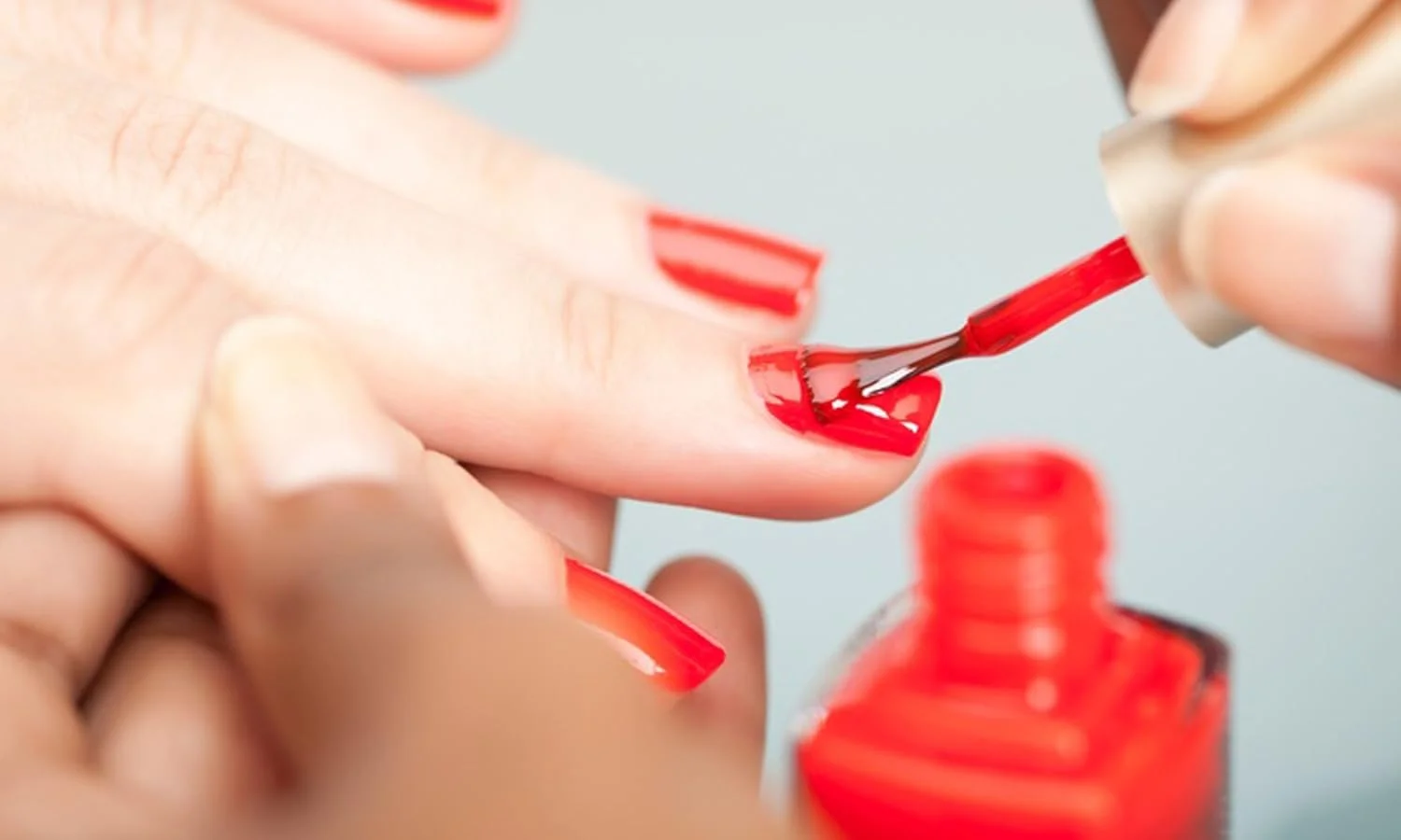 مجموعه لاک ناخن ولو (4 عدد) با درخشندگی بالا، صاف و بادوام، ترکیبی با درخشش فوق العاده (سفید مات، مشکی، تاپ کت براق و خاکستری)