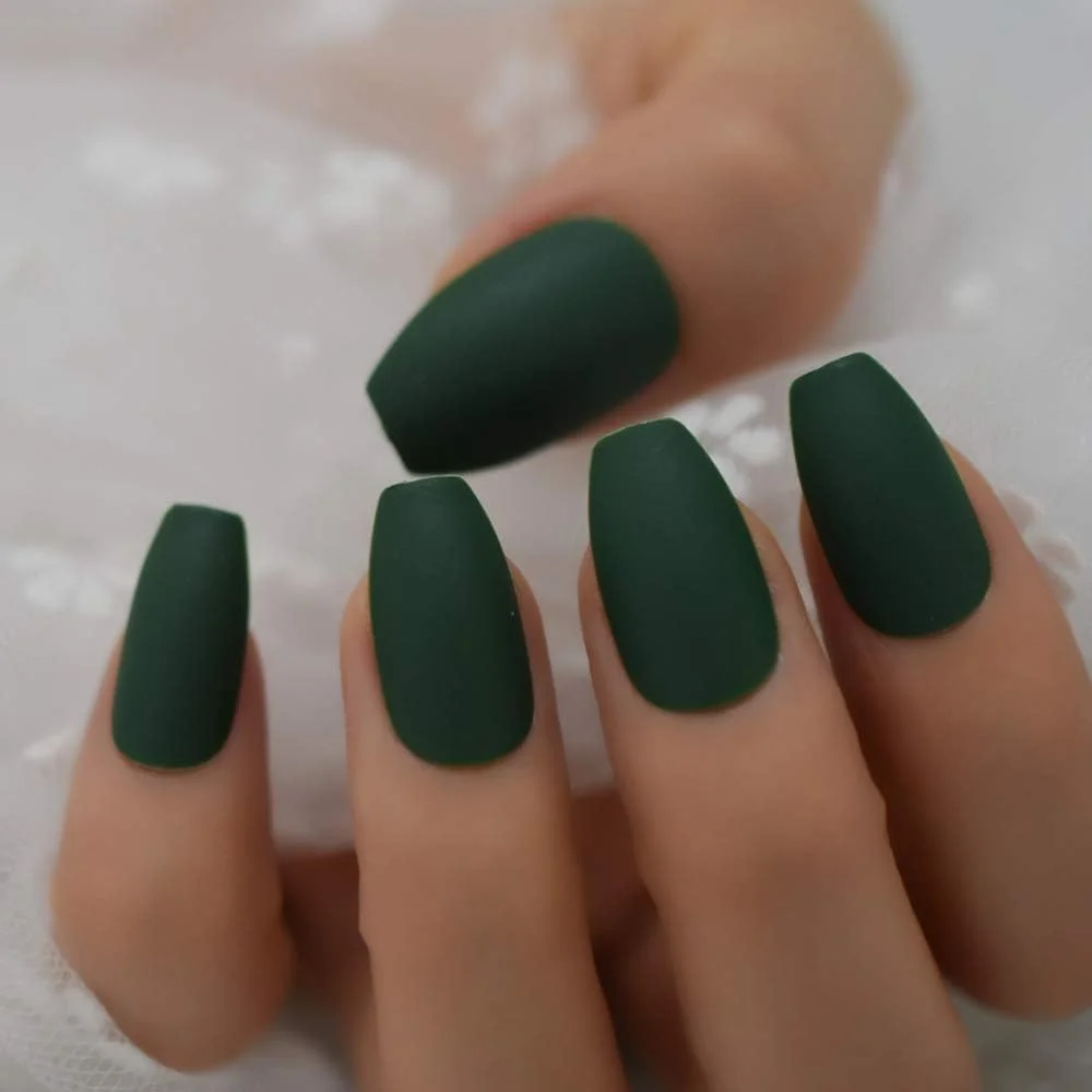 ناخن مصنوعی بالرینی CoolNail، رنگ سبز مات، مناسب استفاده روزانه، به همراه برچسب