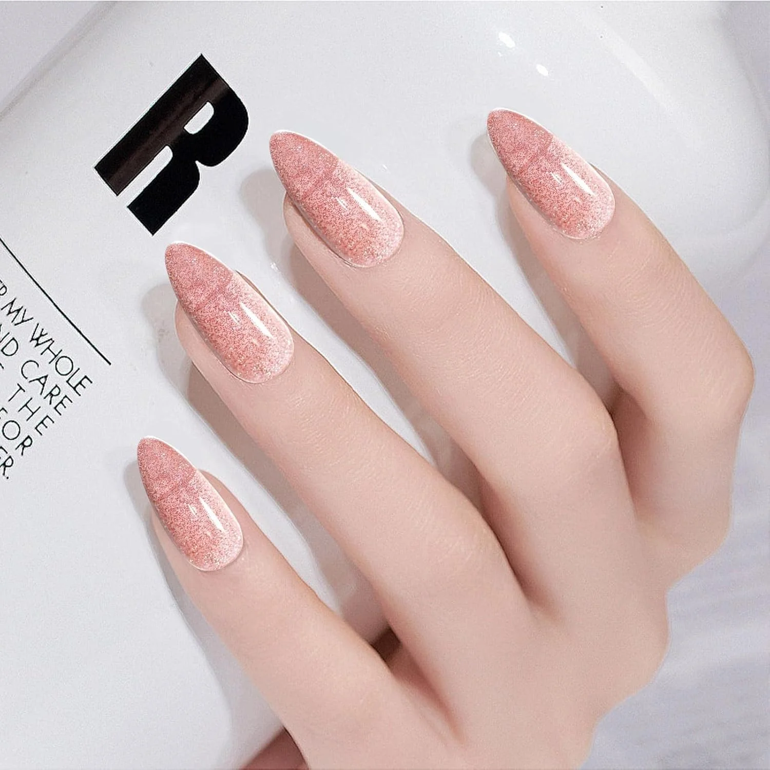 لاک ژل ناخن اکلیلی | لاک ژل براق و درخشان - لاک ژل دیسکو شیمر، مناسب برای استفاده در خانه و سالن، طراحی ناخن