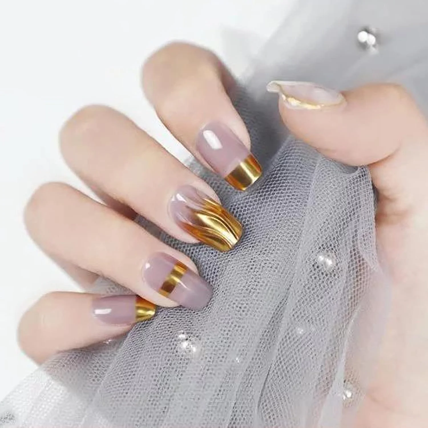 پودر کروم ایروامی، پودر ناخن دو رنگ با جلوه آینه ای متالیک، پودر براق اکلیلی ناخن، پودر رنگدانه هنر ناخن با چوب سایه چشم، تزئین ناخن DIY