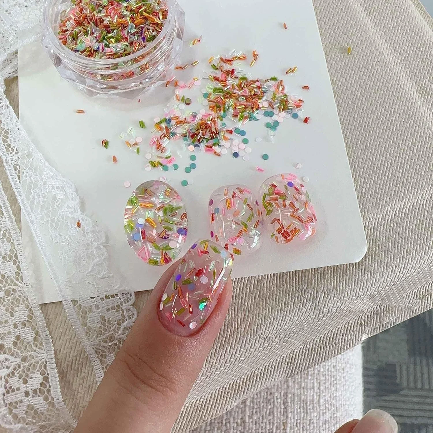 سری اکلیل پولکی ADHERE - پودر اکلیل درشت چند منظوره، 1 عدد پولک براق آرایشی، برای سالن ناخن، هنر رزین، اپوکسی UV، ساخت اسلایم DIY 1 گرم (Candy Utopia) سری اکلیل پولکی ADHERE - پودر اکلیل درشت چند منظوره، 1 عدد پولک براق آرایشی، برای سالن ناخن، هنر رزین، اپوکسی UV، ساخت اسلایم DIY 1 گرم (Candy Utopia)