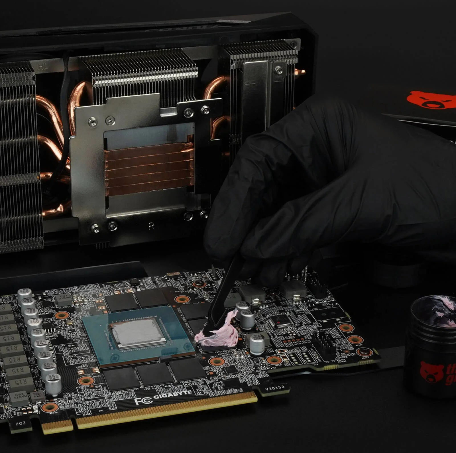 خمیر حرارتی TG Putty Basic 30 گرمی Thermal Grizzly، ماده رابط حرارتی غیر رسانا برای تغییر GPU، جایگزین پدهای حرارتی، شامل 3 کاردک، پرکننده شکاف از 0.2 میلی متر تا 3.0 میلی متر | TG-P-B-030