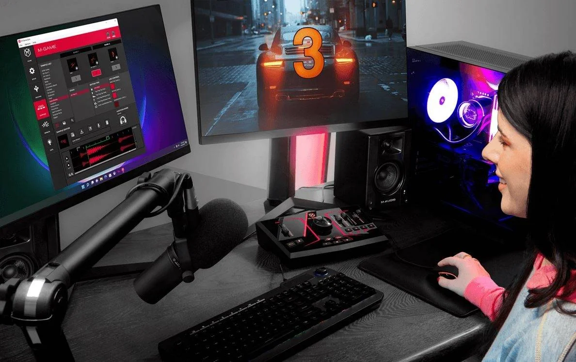 میکسر کارت صدای USB ام-آدیو ام-گیم سولو، برای استریم و گیمینگ، با میکروفون XLR، ورودی اپتیکال، افکت های صدا، سمپلر و نرم افزار اختصاصی، نرخ نمونه برداری 48 کیلوهرتز، مشکی | MGAMESOLOXEU