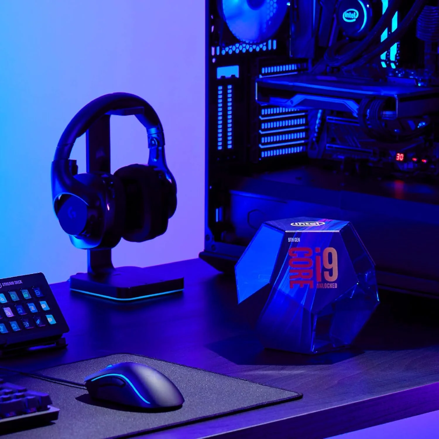 پردازنده دسکتاپ اینتل Core i9-9900K با 8 هسته تا 5.0 گیگاهرتز توربو، آنلاک شده LGA1151 سری 300، 95 وات (بازسازی شده) پردازنده دسکتاپ اینتل Core i9-9900K با 8 هسته تا 5.0 گیگاهرتز توربو، آنلاک شده LGA1151 سری 300، 95 وات (بازسازی شده)