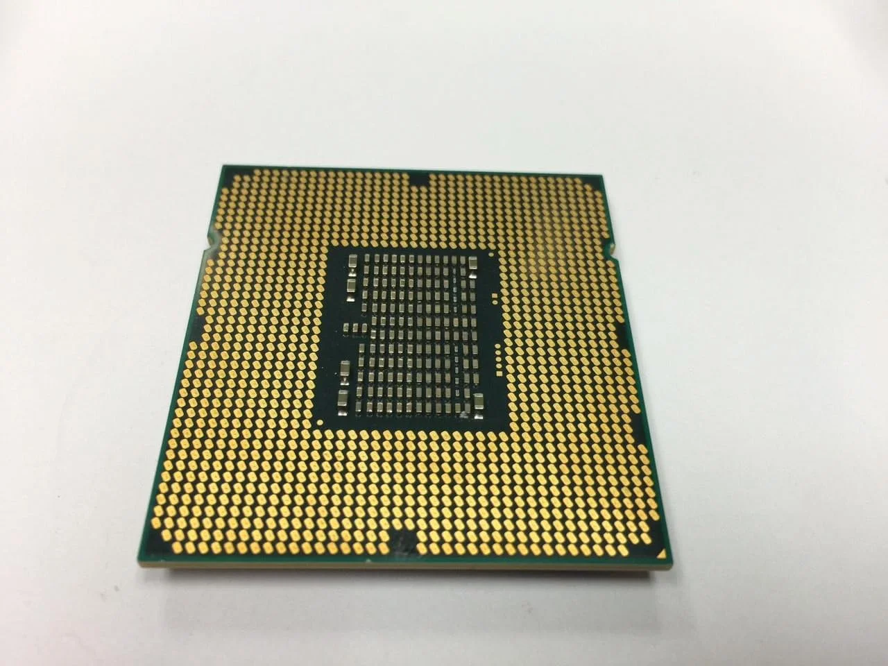 پردازنده شش هسته ای اینتل زئون X5690 با سرعت 3.46 گیگاهرتز، 6.4 گیگاترانسفر بر ثانیه، 12 مگابایت حافظه کش هوشمند، سوکت LGA-1366 و توان مصرفی 130 وات مدل SLBVX پردازنده شش هسته ای اینتل زئون X5690 با سرعت 3.46 گیگاهرتز، 6.4 گیگاترانسفر بر ثانیه، 12 مگابایت حافظه کش هوشمند، سوکت LGA-1366 و توان مصرفی 130 وات مدل SLBVX