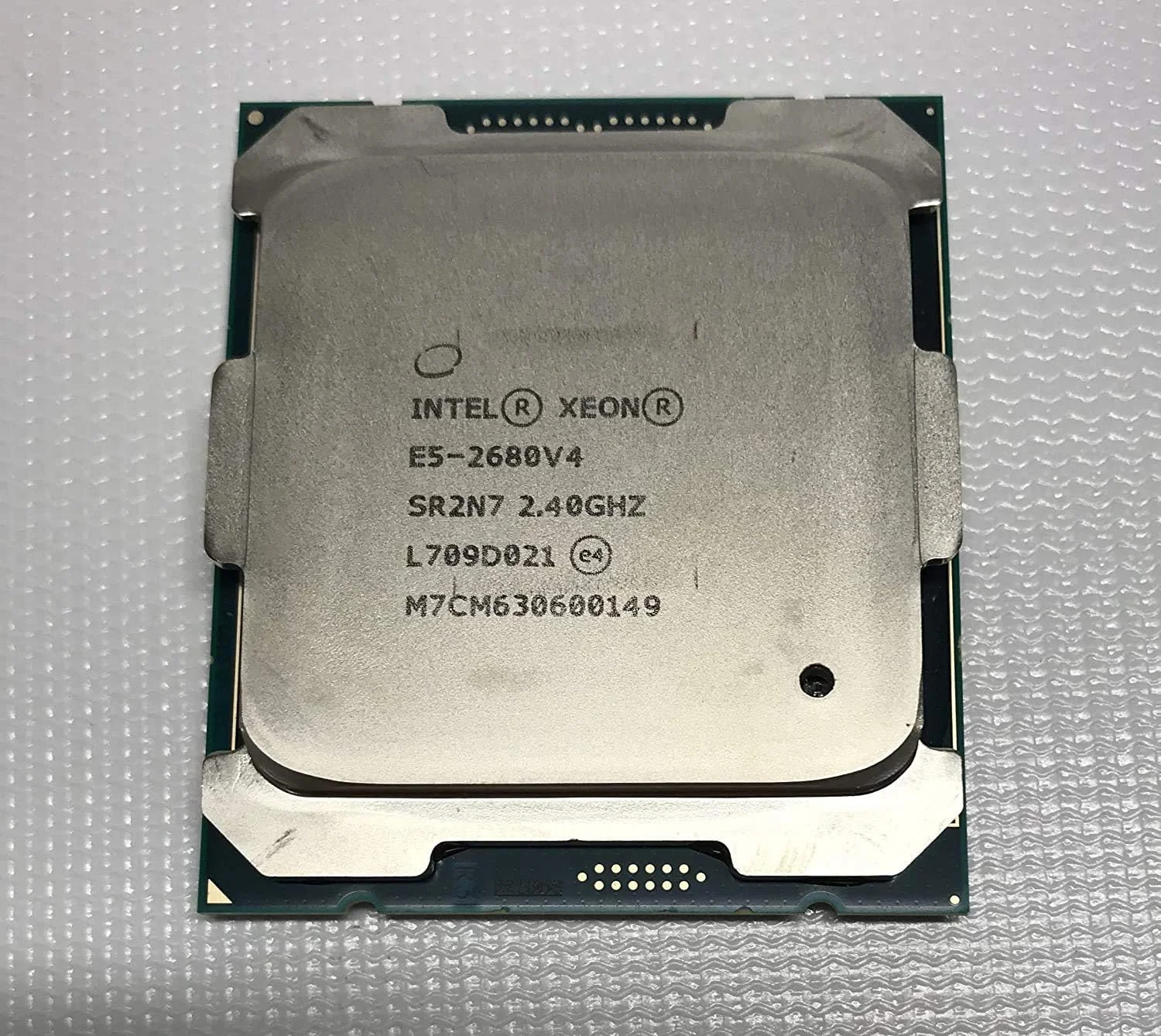 پردازنده اینتل زئون E5-2680 V4 SR2N7 14 هسته ای 2.4 گیگاهرتز 35 مگابایت LGA 2011-3 (بازسازی شده)