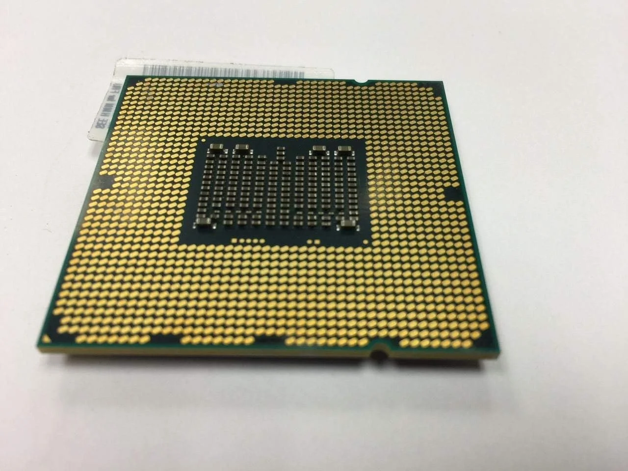 پردازنده شش هسته ای اینتل زئون SLBV5 X5680 با سرعت 3.33 گیگاهرتز، 12 مگابایت کش و سوکت LGA1366 (بازسازی شده)