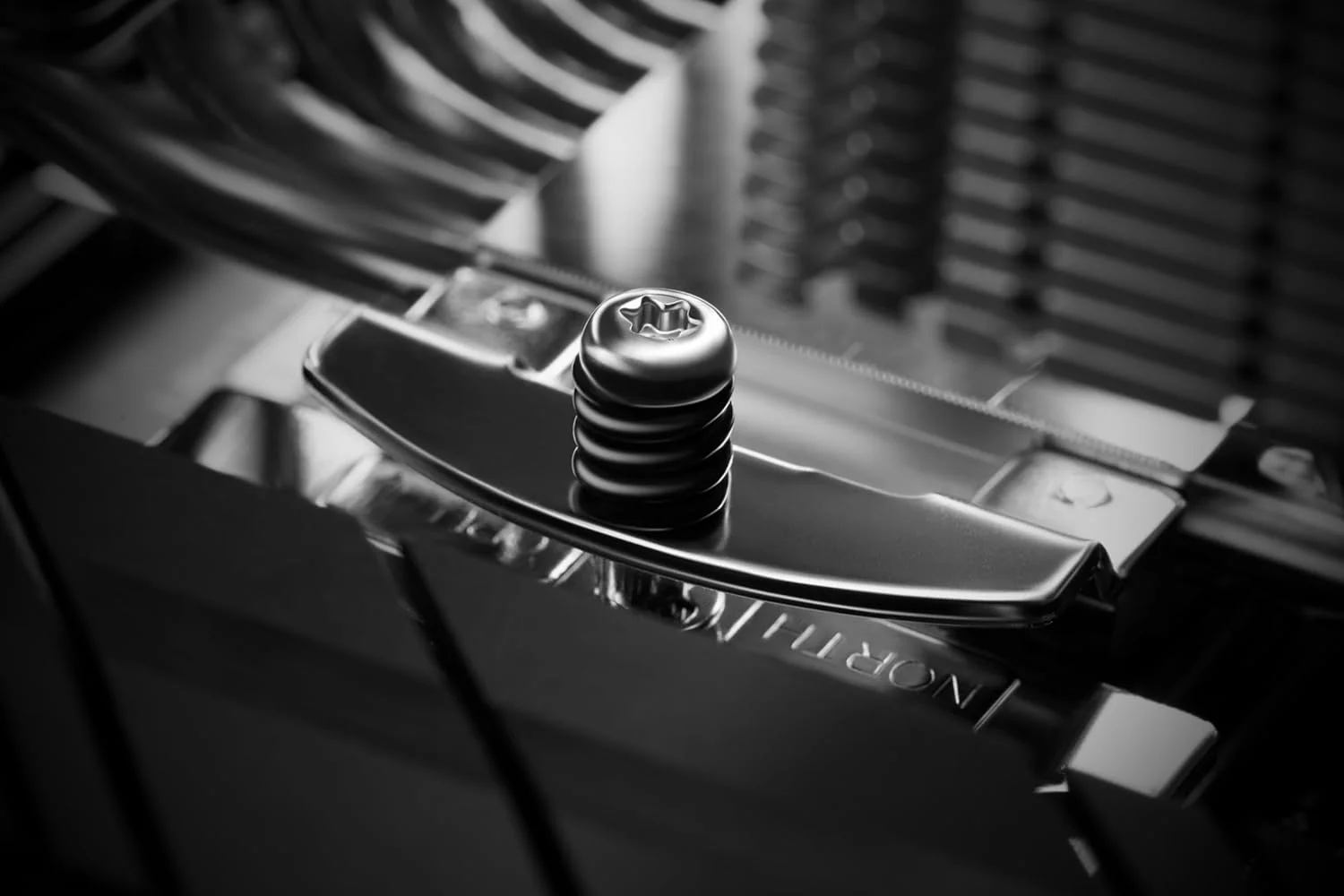 کیت نصب خنک کننده پردازنده Noctua NM-M1-MP83 برای AMD AM5/AM4 و Intel LGA1851/LGA1700/LGA1200