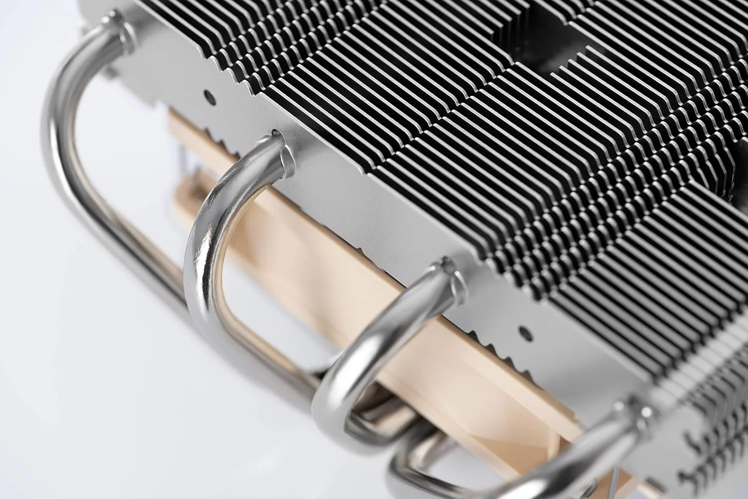 خنک کننده پردازنده کم ارتفاع Noctua NH-L12 Ghost S1 Edition با فن PWM 92 میلی متری بی صدا (قهوه ای)