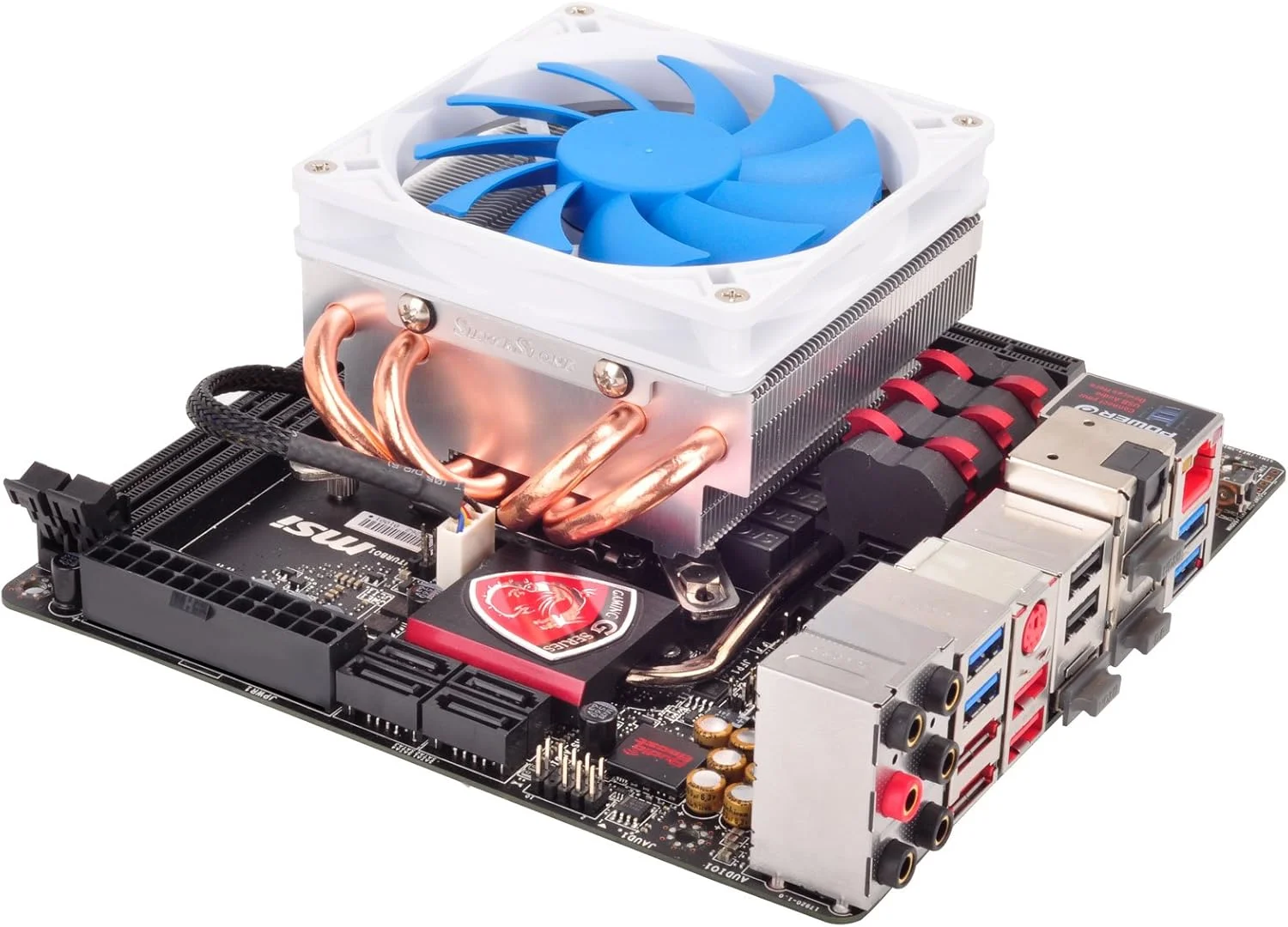 خنک کننده پردازنده Silverstone Tek با فن PWM 92 میلی‌متری، چهار لوله حرارتی 6 میلی‌متری، سازگار با Intel LGA1155/1156/1150 و AMD AM2/AM3/FM1/FM2 مدل AR06