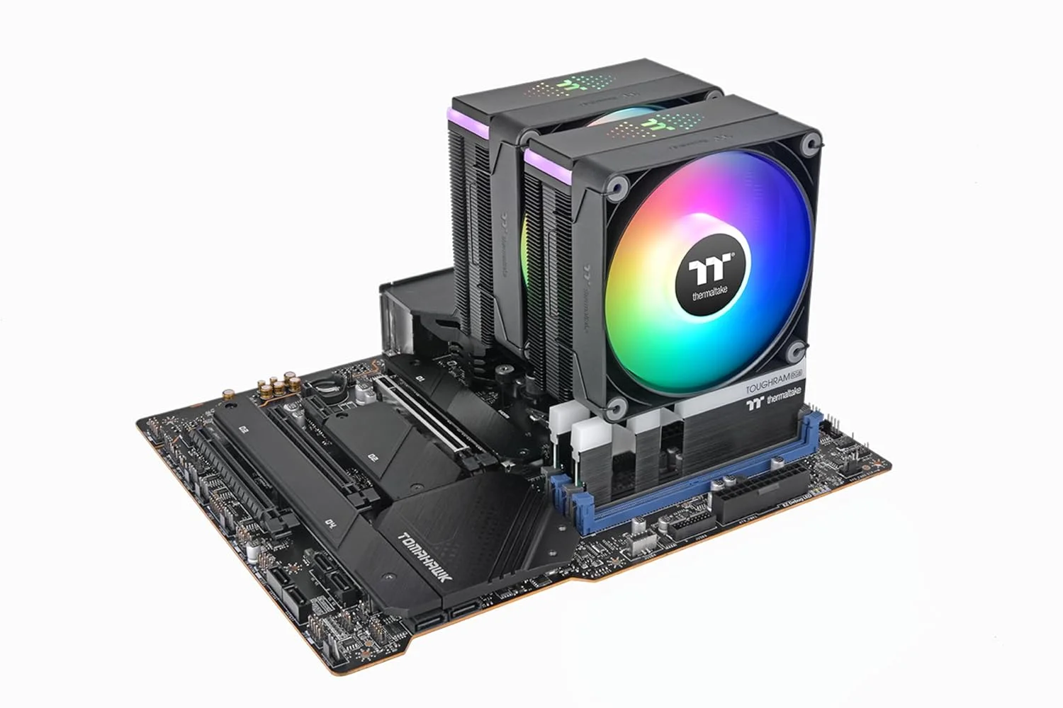 خنک کننده پردازنده Thermaltake ASTRIA 600 ARGB، سازگار با جدیدترین پردازنده های Intel LGA 1851/1700 و AMD AM5، دو برج، توان خنک کنندگی 265W، CL-P121-CA12SW-A