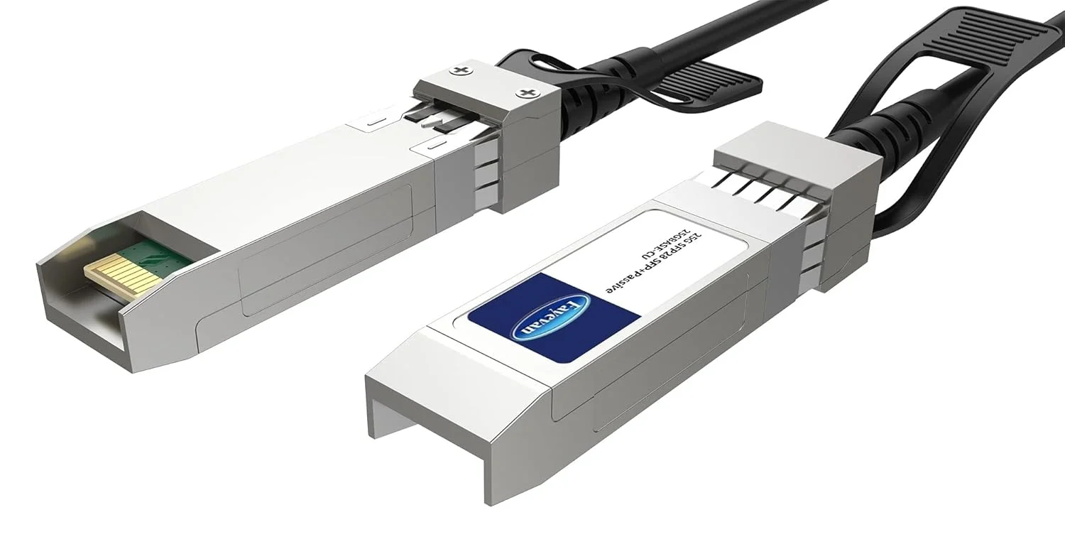 کابل مسی Twinax DAC پسیو SFP28 با سرعت 25Gb/s سازگار با SFP-H25G-CU3M کابل مسی Twinax DAC پسیو SFP28 با سرعت 25Gb/s سازگار با SFP-H25G-CU3M