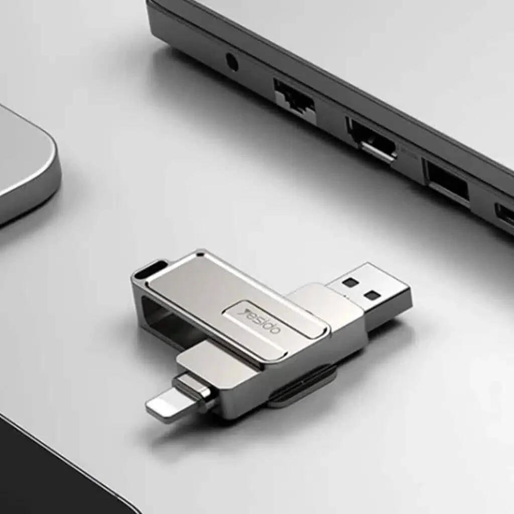 فلش مموری 64 گیگابایتی Yesido USB+8 Pin 2 در 1 با عملکرد OTG، پورت Lightninng، USB 3.0، بدنه آلیاژ روی، بادوام، شیک و مقاوم در برابر حرارت، نقره ای | FL16